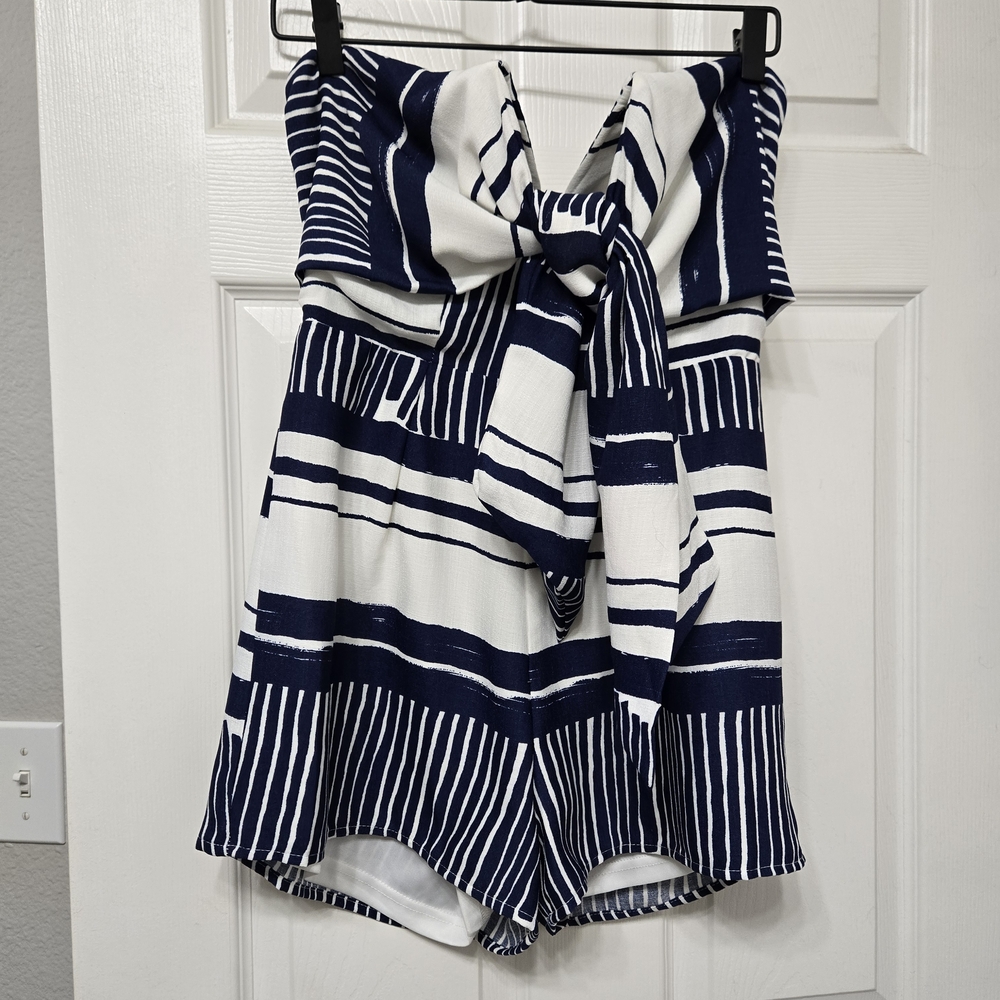 Lulu's Navy & White Strapless Romper